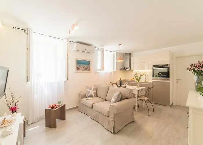Apartment Nono Near The Beach With Parking